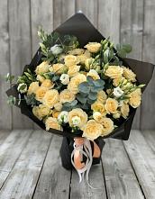 Букет цветов из:  Розы и Лизиантусы в Заозерном