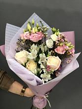 Букет цветов из:  Альстромерии, Розы и Лизиантусы #REPLACE_PRED# Заозерном