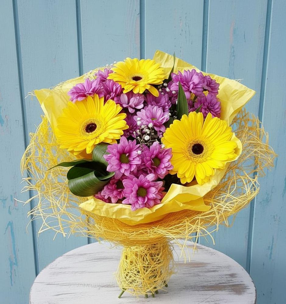 Букет цветов из: Хризантемы и Герберы в Заозерном