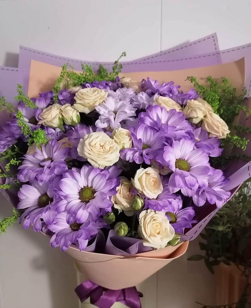 Букет цветов из: Хризантемы и Розы в Заозерном