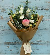 Букет цветов из:  Розы и Лизиантусы в Заозерном
