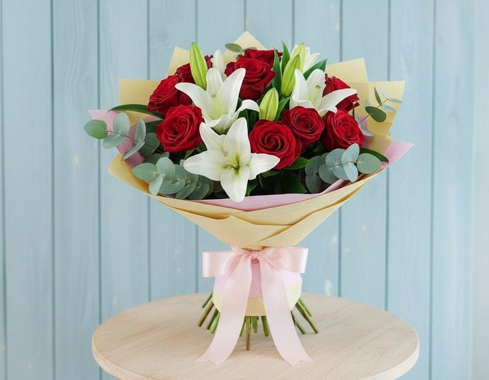 Букет цветов из: Лилии и Розы в Заозерном